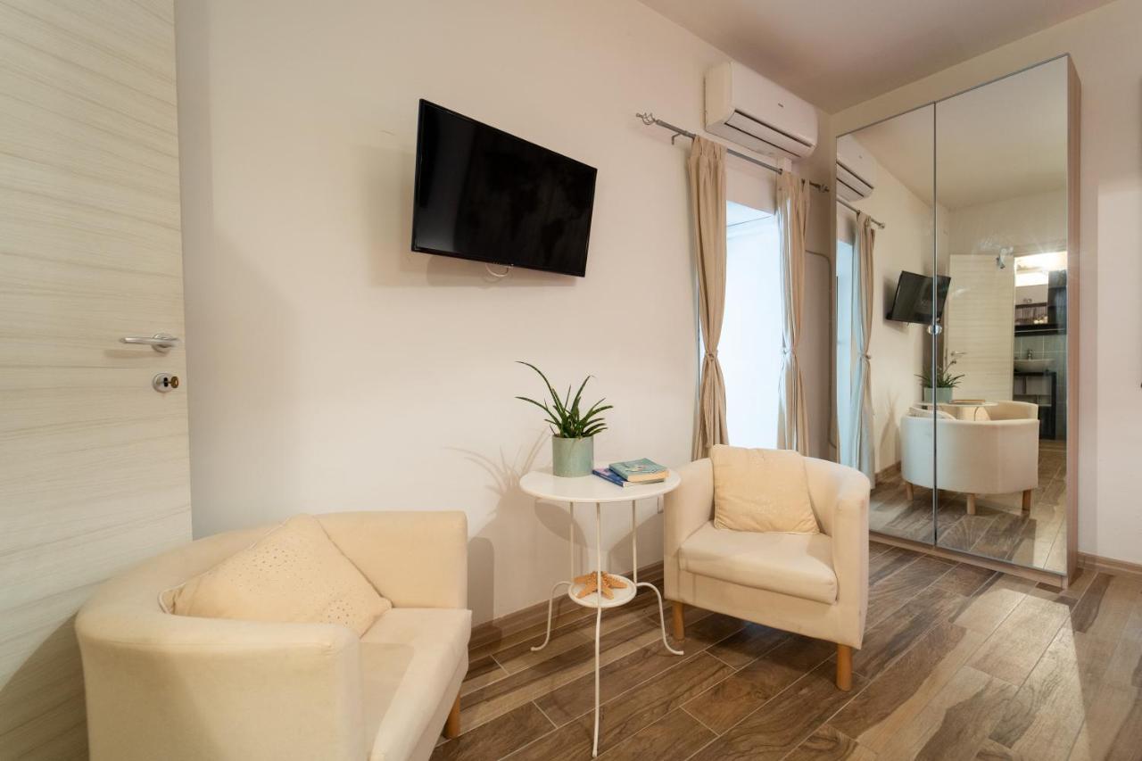 Casa Borbonica Cozy Apartment In Ortigia Ground Floor Syracuse Exterior photo