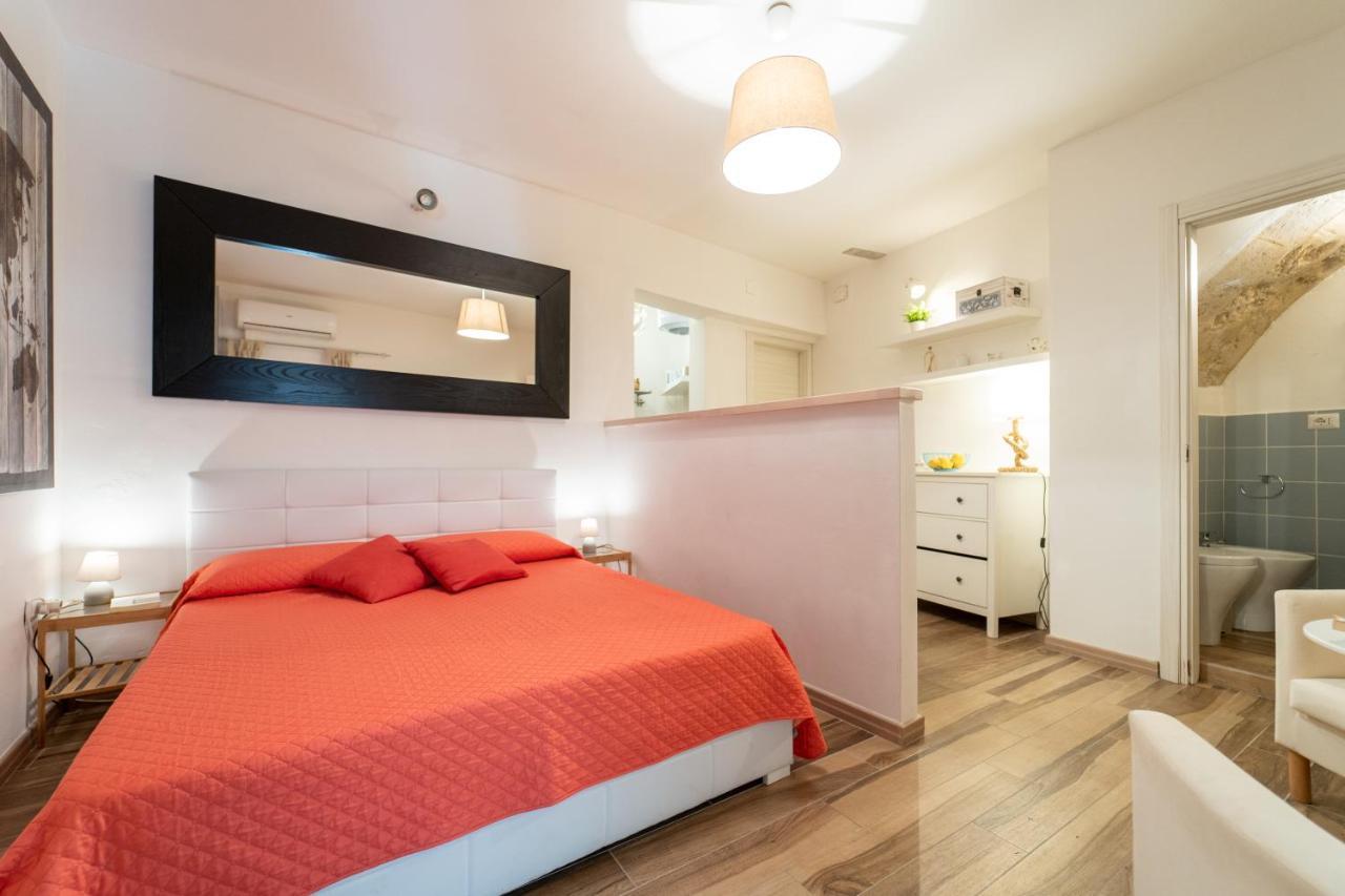 Casa Borbonica Cozy Apartment In Ortigia Ground Floor Syracuse Exterior photo
